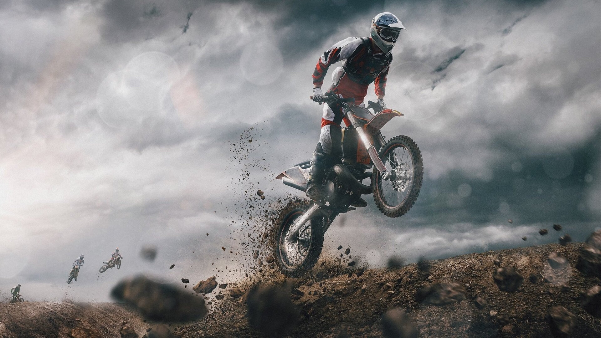 世界城市攀登挑战赛 选手徒手攀爬摩天楼外立面 安全部门全程监控